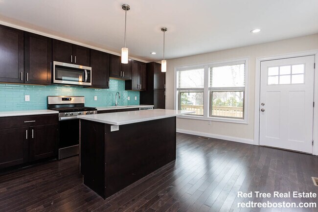 Photo - 476 Fulton St