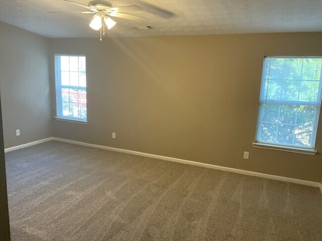 Photo - 105 Magnolia Gardens Walk