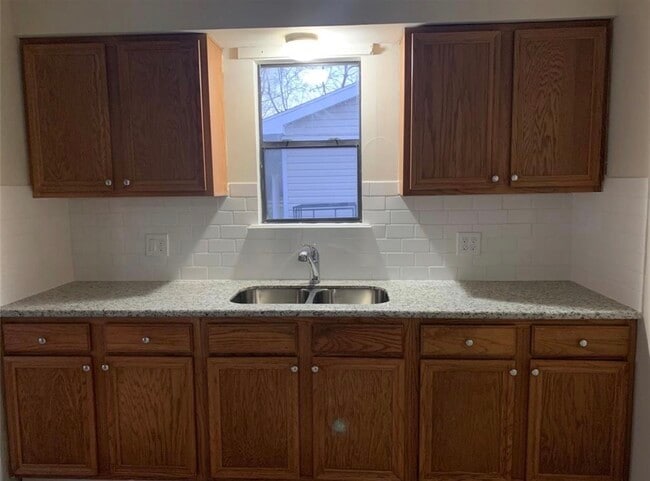 Photo - 324 Delaware St Unit A