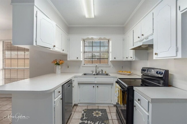 Photo - 2211 General York Cir