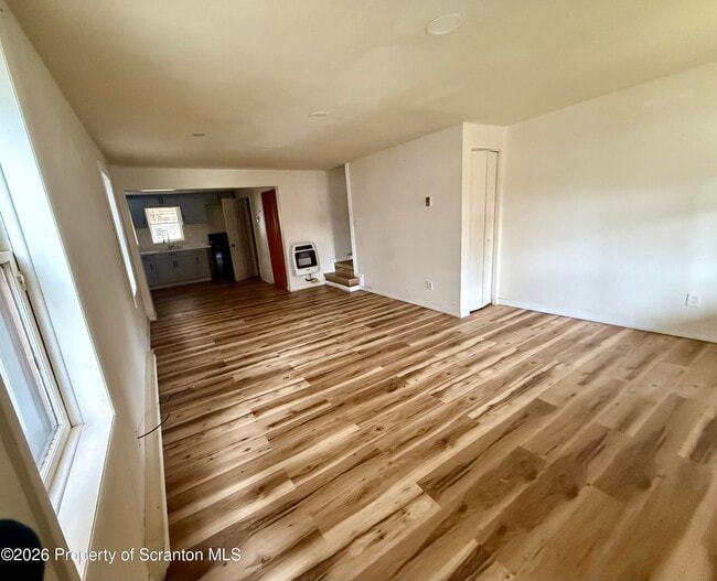 Photo - 307 School St