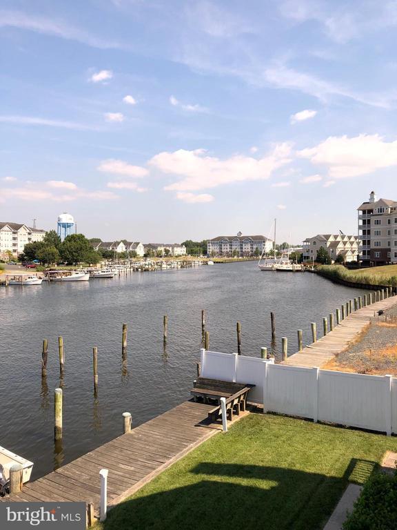 Photo - 204 Market Square