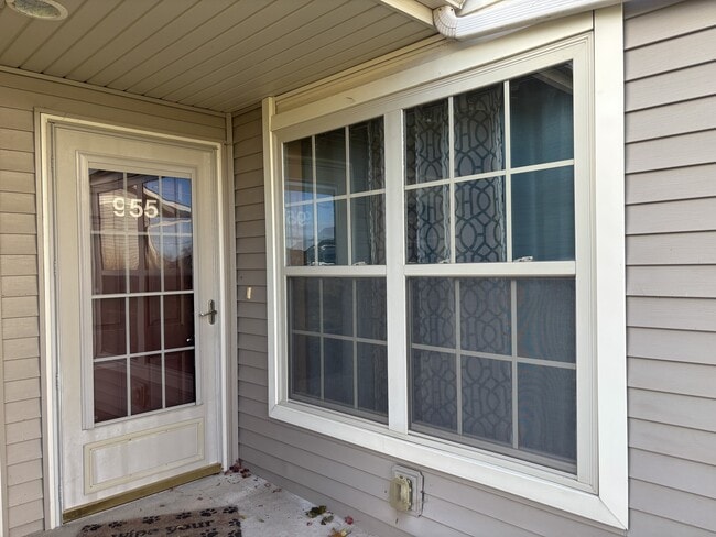 Photo - 955 Buckingham Dr Unidad 955 Rental