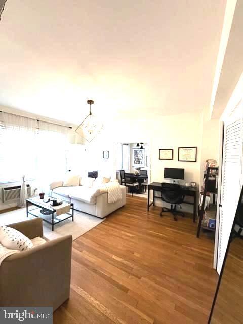 Building Photo - 2040 Belmont Rd NW Unit 436