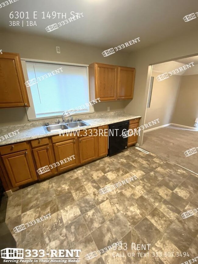 Photo - 6301 E 149th St