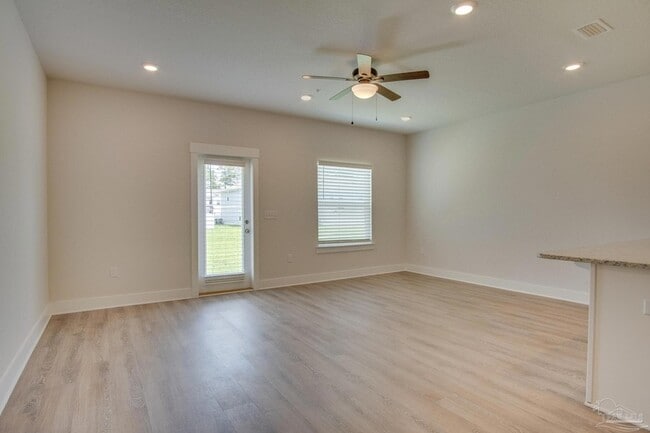 Photo - 1538 Iroquois Ct