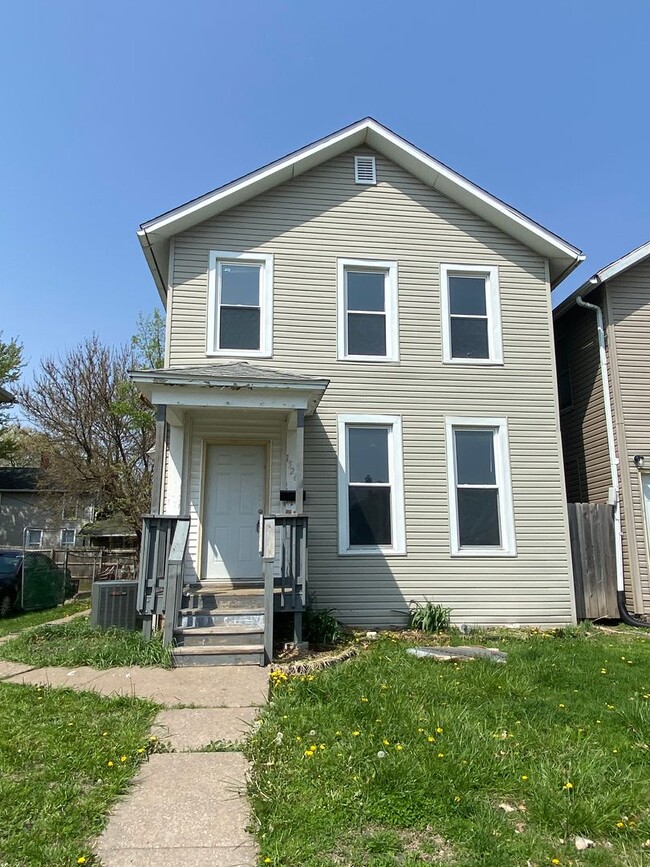 4BR Davenport Home - 4BR Davenport Home