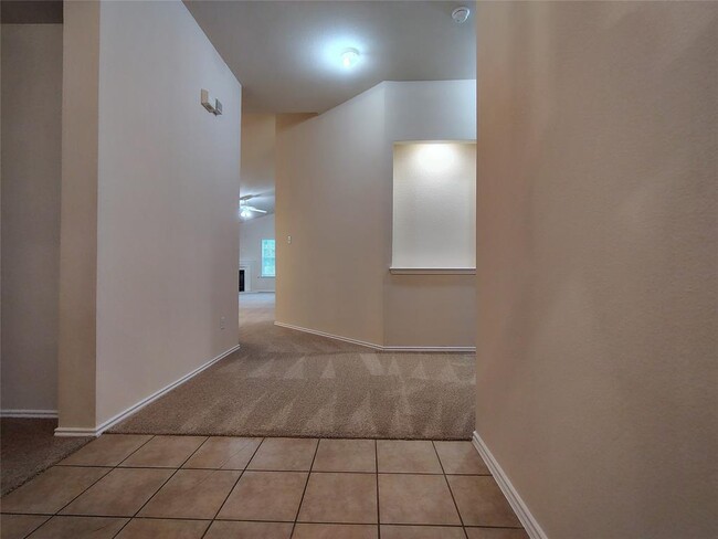 Photo - 3109 Lynnbrook Dr