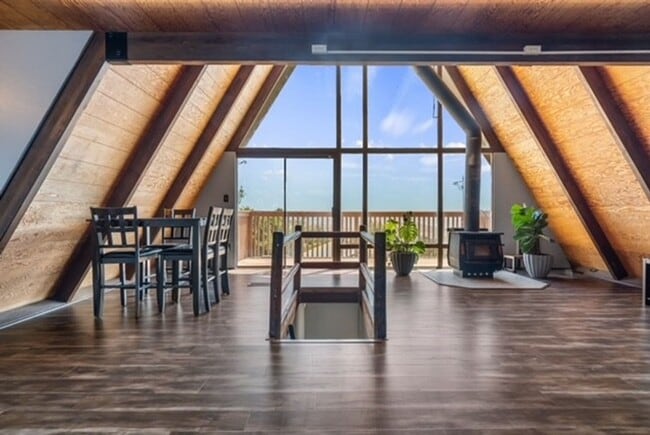 Photo - 26120 Deertrail Dr