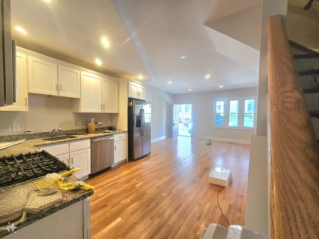 Photo - 131 Sutherland Rd