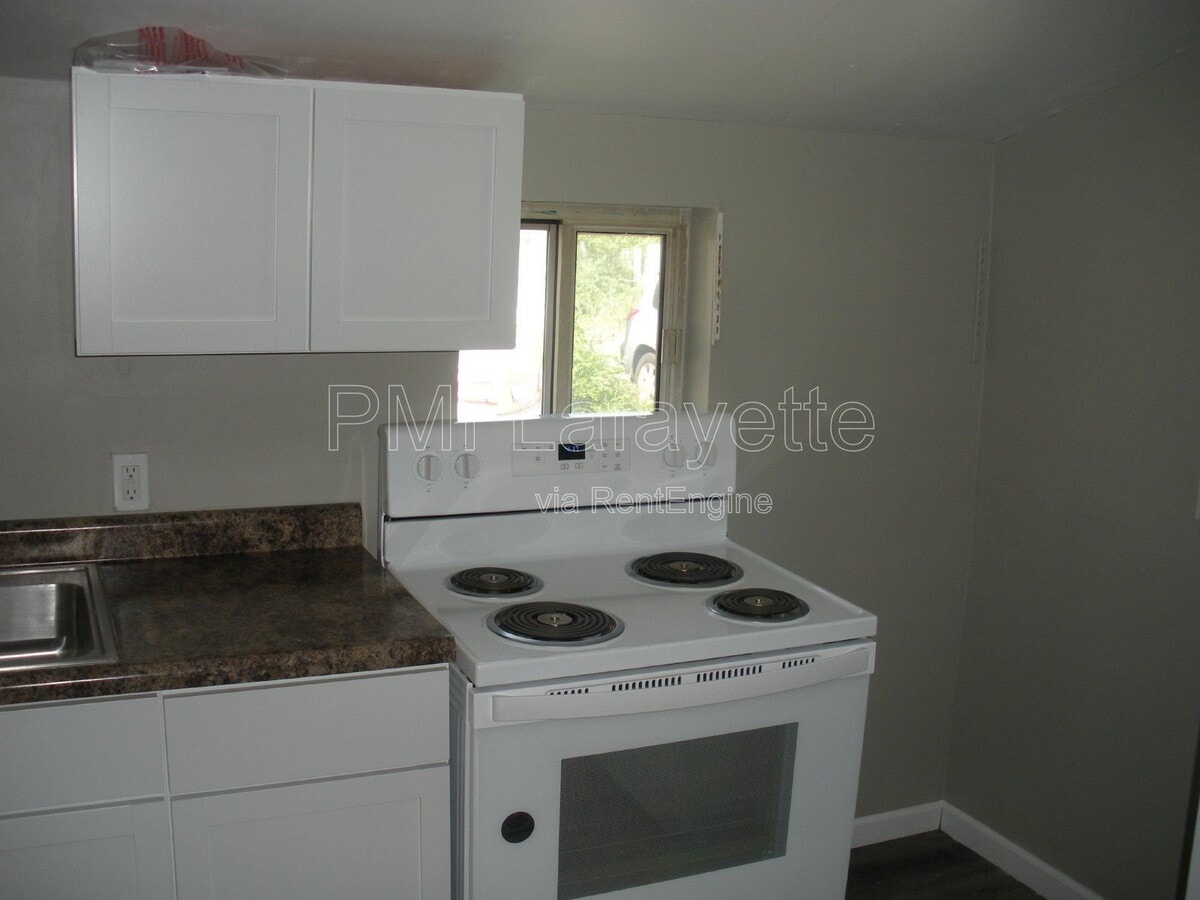 Photo - 1724 Charles St