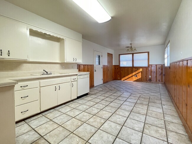 Photo - 4308 Guthrie Cir