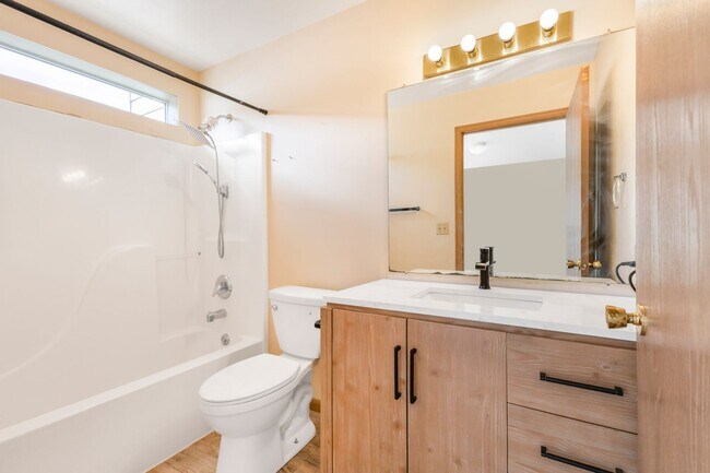 Photo - Cedar Creek 11