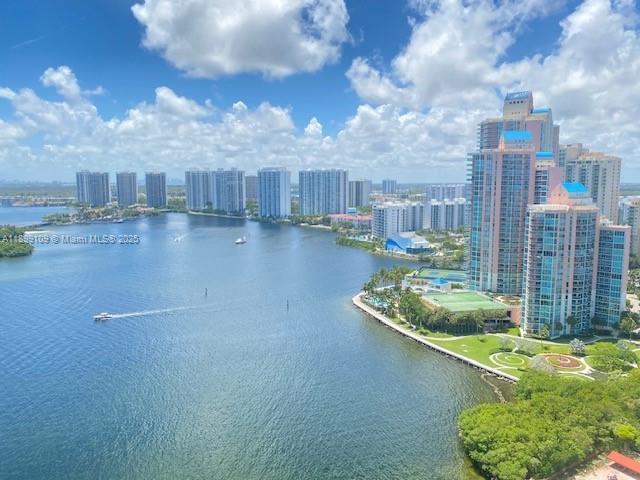 Photo - 3530 Mystic Pointe Dr Unidad 2503
