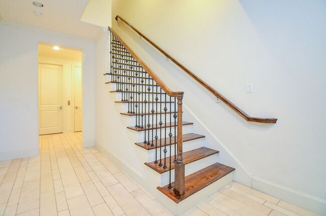 Photo - 2017 McClendon St