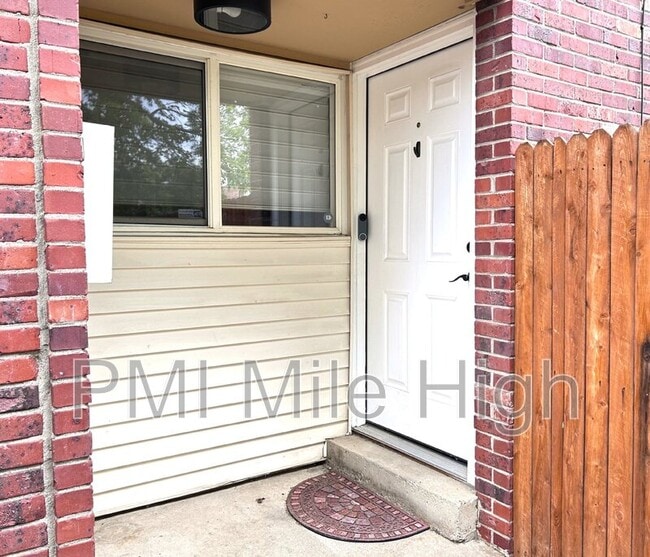 Photo - 8071 Wolff St