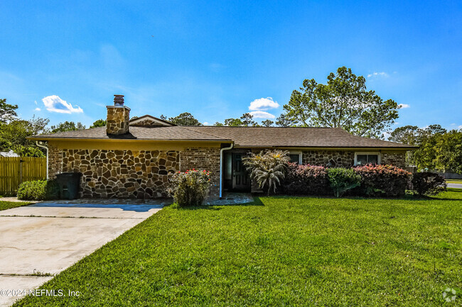 Building Photo - 171 Spicewood Cir Rental