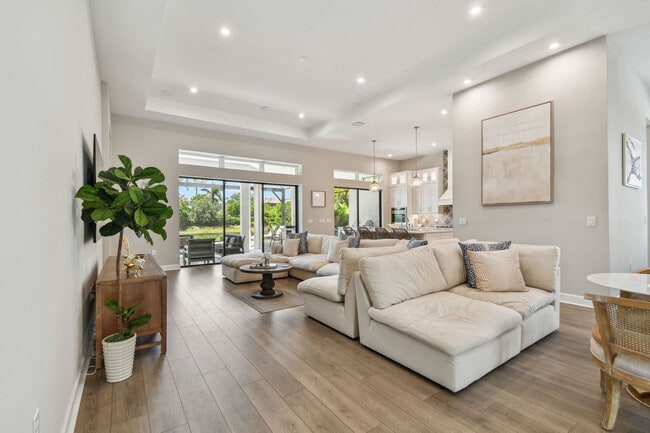 Photo - 5312 Greenbrook Dr Unit SI FL1-ID1590864P