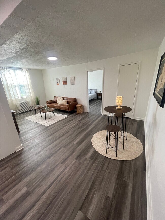 Photo - 3310 Brownsville Rd