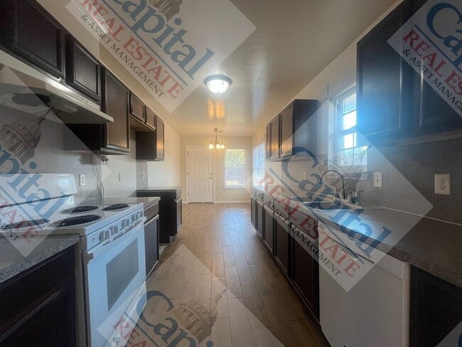 Photo - Beautiful 4 Bedroom