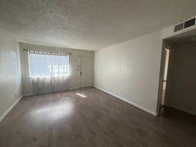 Photo - 1704 Rose Ave