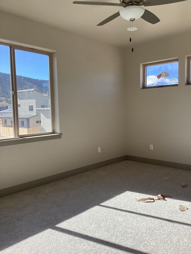 Photo - Townhome For Rent