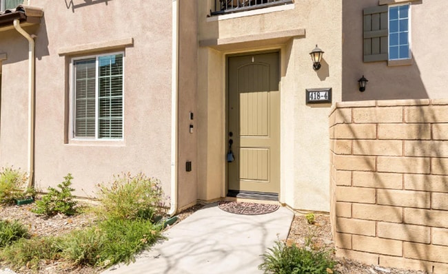 Beautifully upgraded 3-bedroom, 4-bathroom... - Beautifully upgraded 3-bedroom, 4-bathroom... House