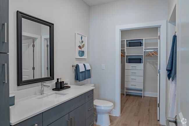 2BR, 2BA - 1,116SF - Primary Bathroom