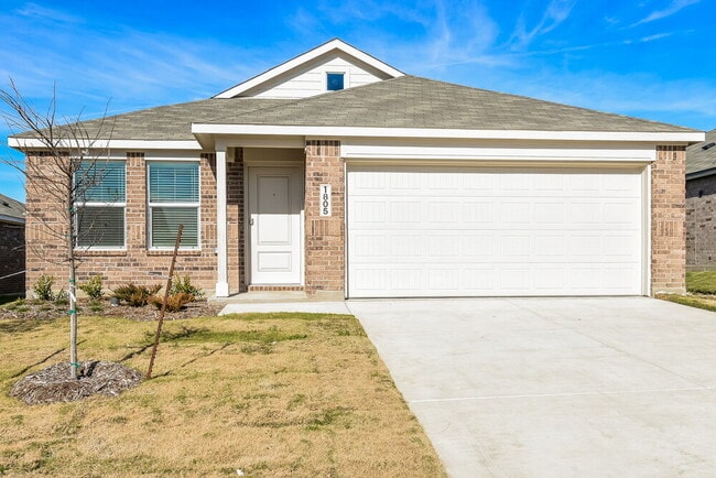 Building Photo - 1805 Javelina St