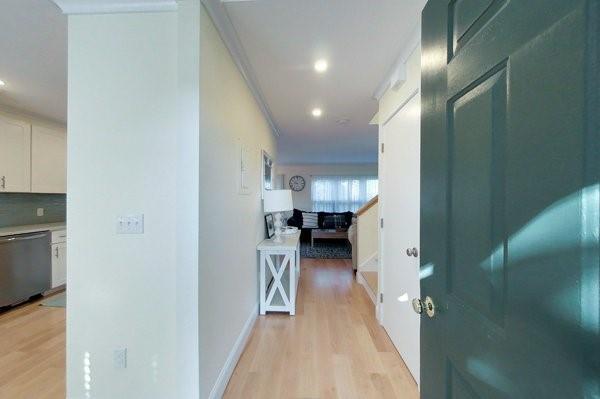 Photo - 61 Clinton St