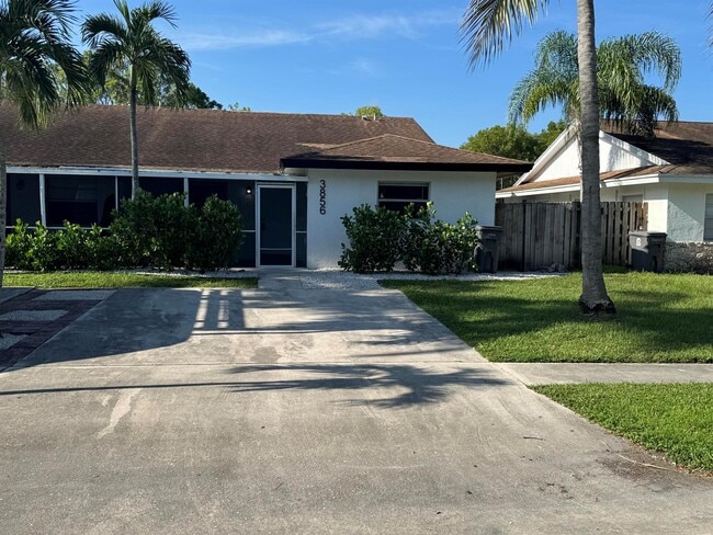Photo - 3856 Van Cott St