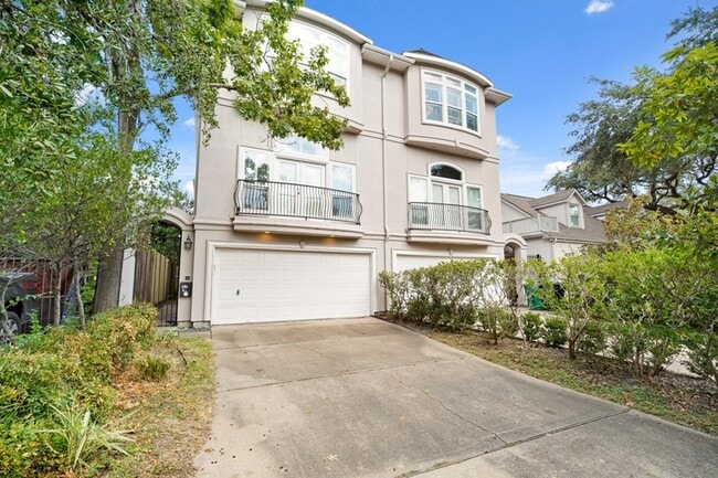 Photo - 2304 Albans Rd
