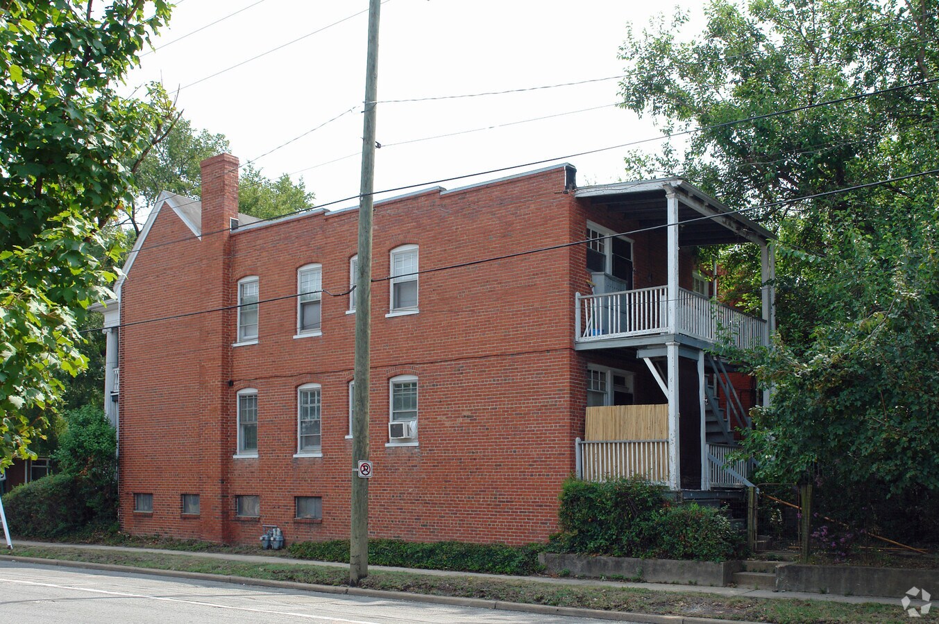 Photo - 3553-3555 Grove Ave