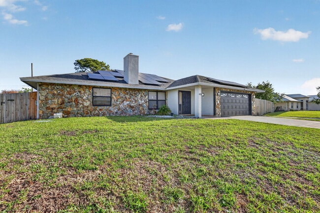 Photo - 481 SW Aster Rd