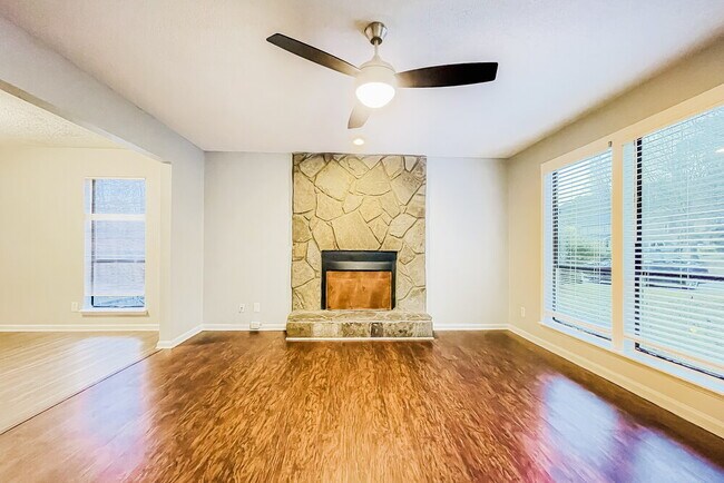 Photo - 3895 Springleaf Ct