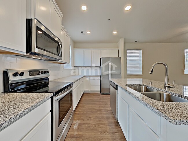 Photo - 13628 106th Ave E