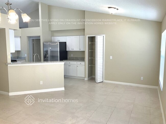 Photo - 13835 Valleybrooke Ln