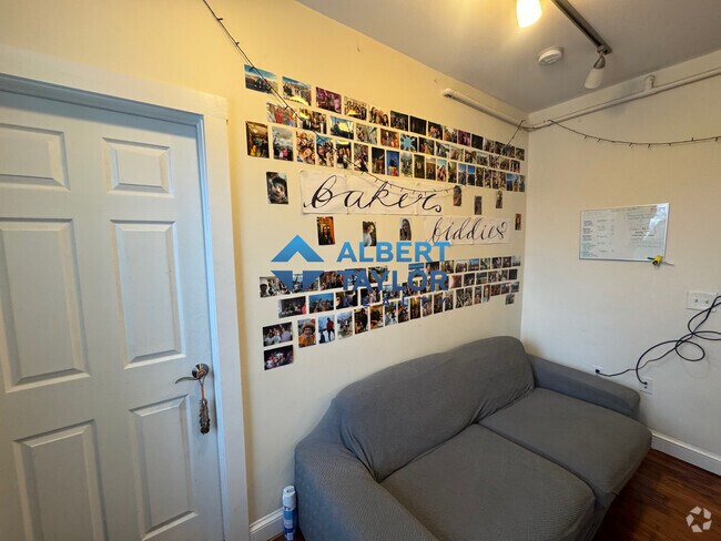 Building Photo - 227 Norfolk St Rental
