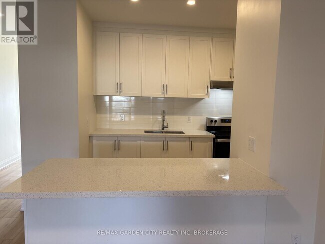 Photo - 103 Southworth St N Unit 103B