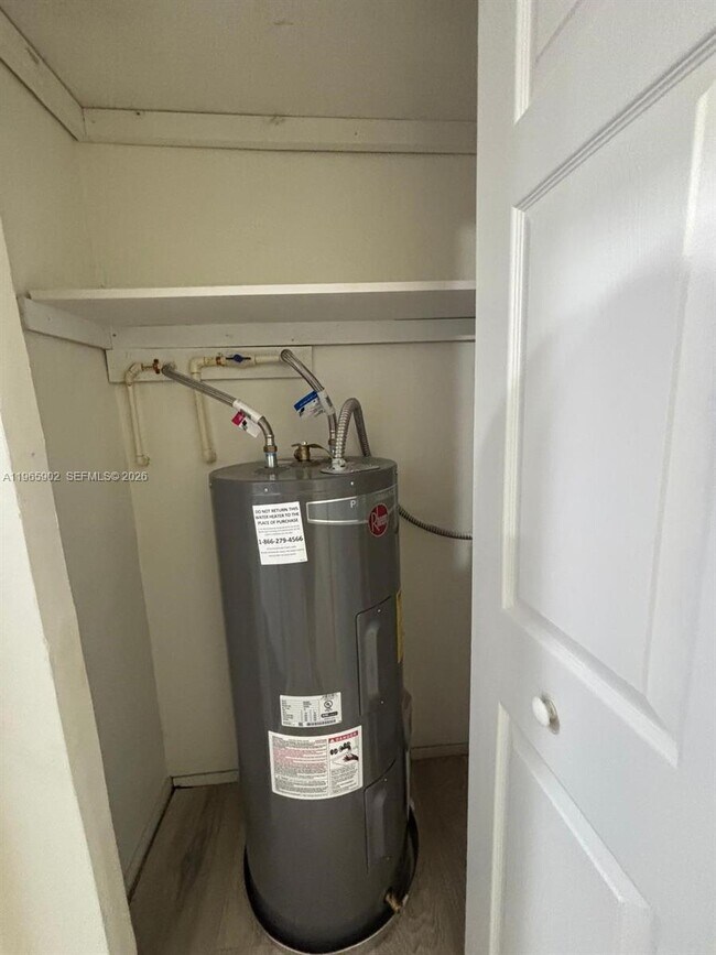 Photo - 200 NW 13th St Unit 5