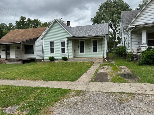 Photo - 1248 Ledlie Ave