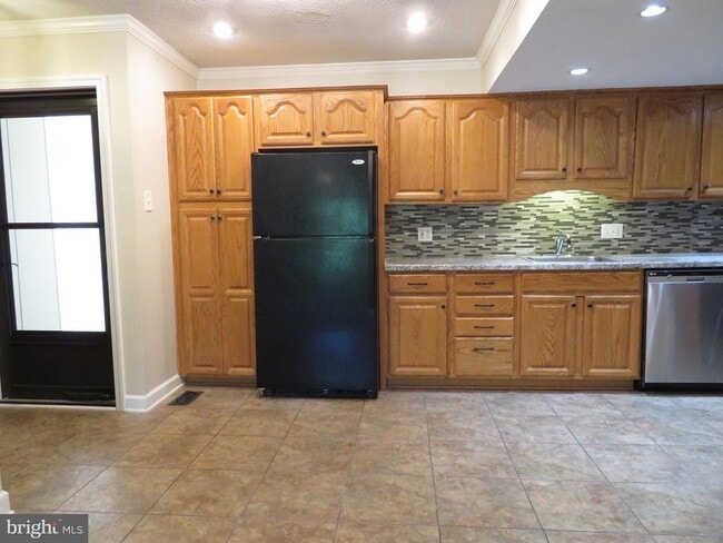 Photo - 126 Berwick Pl Unit 23B