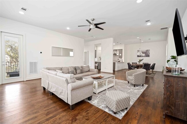 Photo - 2004 Rosedale St