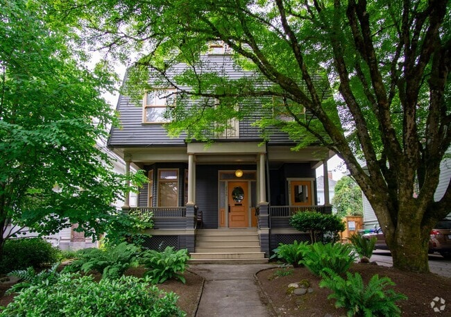 Building Photo - Top Floor Corner Flat in GORGEOUS 1886 Nob... Unit 06 Rental