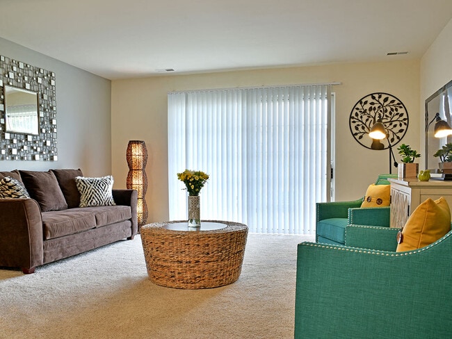 Spacious Living Room - Portsmouth Apartments