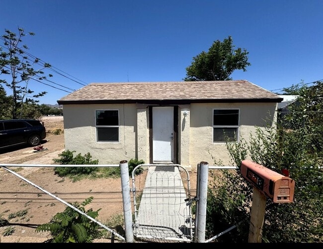 Building Photo - 528 Park Ln