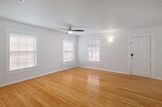 Photo - 1504 Juliet St