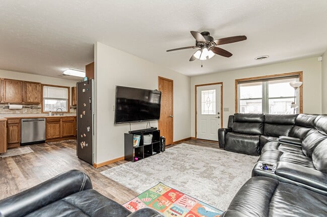 Photo - 120 W Spruce St