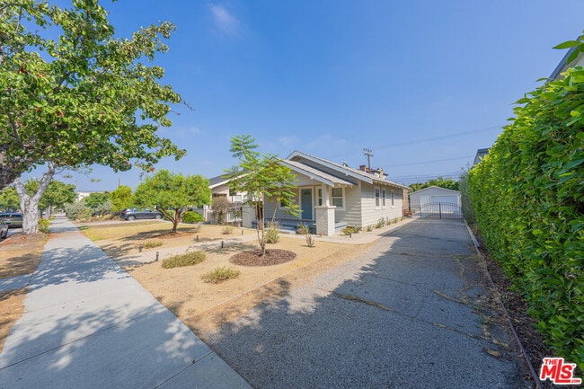 361 W Wilson Ave