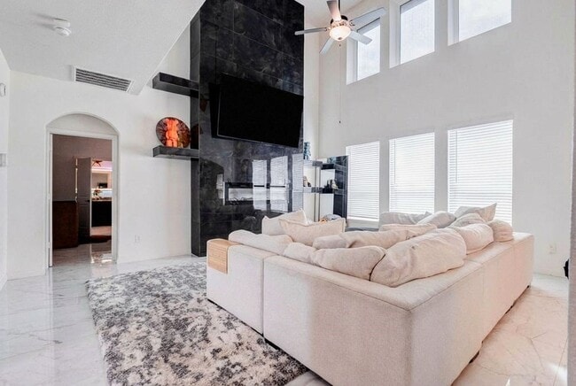 Photo - 22127 Roxanne Field Ln